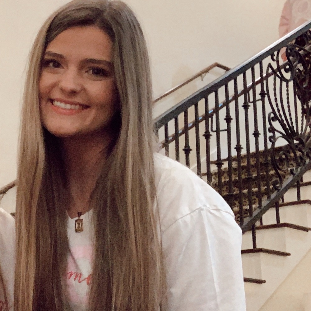 Meet your Posher, Gabi